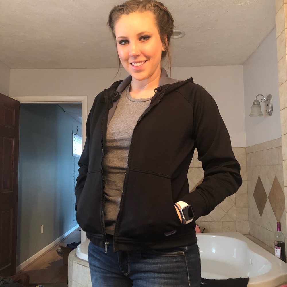 Black light-weight Patagonia jacket